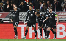 Aston Villa đại phá Bologna, áp sát bán kết Europa League