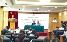 Bộ Công Thương nêu lý do vì sao điều hành giá xăng dầu vào nửa đêm?