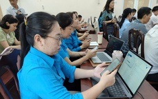CÔNG ĐOÀN SÁT CÁNH VỚI NGƯỜI LAO ĐỘNG (*): Chuyển từ quản lý sang phục vụ