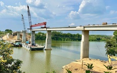 Cận cảnh cây cầu bắc qua sông Đồng Nai kết nối với TPHCM