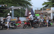 Căng thẳng vỉa hè, lòng đường Hưng Nhơn, xã Tân Nhựt, TPHCM