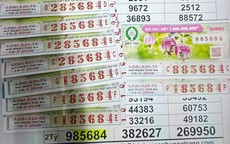 Đại lý ráo riết tìm khách hàng trúng 2 giải độc đắc xổ số miền Nam