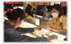 Giá vàng trong nước diễn biến bất ngờ