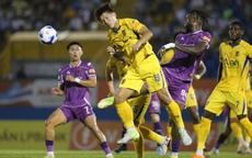 "Người nhện" U23 Việt Nam giúp Sông Lam Nghệ An trụ hạng V-League