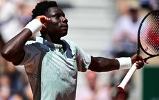 Tay vợt 17 tuổi đánh bại cựu vô địch Mỹ mở rộng, trong trận ra mắt Grand Slam