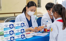 Khám sức khỏe, tư vấn dinh dưỡng cho gần 300 trẻ em có hoàn cảnh khó khăn tại tỉnh Khánh Hòa
