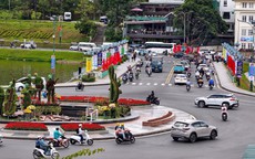 Kết thúc kỳ nghỉ lễ 30-4 và 1-5, du khách thong thả rời Đà Lạt