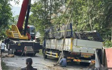 Lật xe tải trên đèo Violak, 2 người chết, 1 người bị thương nặng