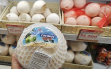 Vắng người mua sắm trực tiếp, siêu thị TPHCM vẫn có mặt hàng “cháy hàng”, doanh số gấp 4