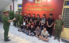 Mang cuốc đi hỗn chiến, 11 người bị Công an TPHCM khởi tố