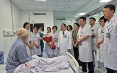 Ghép tế bào gốc cứu người mẹ trẻ mắc ung thư hiếm