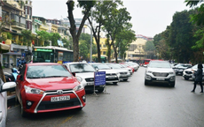 Hà Nội muốn thu phí tối đa tới 400.000 đồng/m2 vỉa hè, lòng đường làm nơi trông giữ ô tô