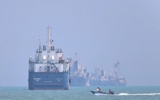 Iran rò rỉ "thỏa thuận với Mỹ", yêu cầu 300 tỉ USD tái thiết