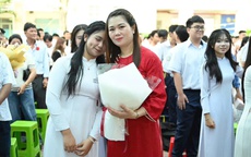 Lời dặn dò xúc động của cô hiệu trưởng trường vùng ven TPHCM