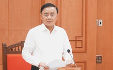 Bộ Chính trị: Tăng thu nhập, tạo động lực cho cán bộ, công chức, viên chức