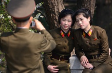 Nữ sinh Triều Tiên thi nhau phẫu thuật thẩm mỹ để xuất ngoại