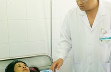Vỡ gan do chơi trò xe điện đụng