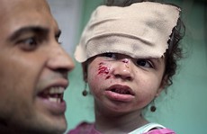 Israel pháo kích trại tị nạn của Liên Hiệp Quốc ở Gaza