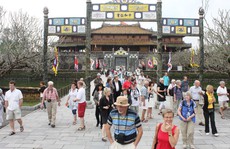 Du lịch mất khách Trung Quốc: “Trong cái rủi có cái may”