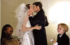 Đám cưới Angelina và Brad: Một góc nhìn khác về sao Hollywood