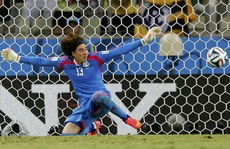Người hùng Ochoa giúp Mexico cản bước Brazil