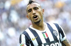 Chơi đêm trước đại chiến, Vidal bị Juventus phạt nặng