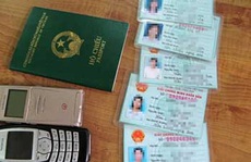 Dùng CMND bỏ quên tại khách sạn để lừa hơn 2 tỉ đồng