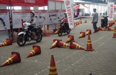 Công nhân hưởng ứng văn hóa giao thông