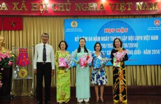 Không chịu làm... lãnh đạo
