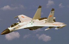 Tướng Trung Quốc đòi “áp sát máy bay Mỹ hơn”