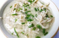 Nhớ canh nấm sò của mẹ