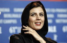 Nữ diễn viên Iran bị chỉ trích vì hôn lên má đàn ông