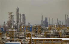Iran hủy hợp đồng dầu tỉ USD với Trung Quốc