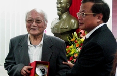 Nhà văn Tô Hoài, cha đẻ 'Dế mèn phiêu lưu ký' qua đời