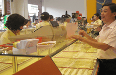 Giá vàng lắng dịu