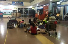Vietnam Airlines hủy chuyến, bỏ hành khách vạ vật ở sân bay