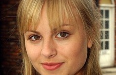 Nữ diễn viên bị sa thải do đã 25 thay vì 19 tuổi
