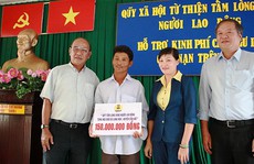 Trao 200 triệu đồng cho ngư dân huyện Cần Giờ