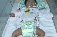 Bé gái sơ sinh mắc bệnh Down bị mẹ bỏ lại bệnh viện
