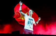 Khán giả Hà Nội phấn khích vì “Hello” của DJ Armin