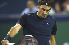 Nishikori chấn thương bỏ cuộc, Federer thua sốc Isner