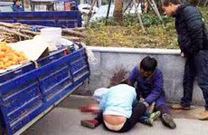 Trung Quốc: Trốn quản lý đô thị, một bé trai thiệt mạng