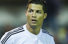 Máy bay của Ronaldo gặp nạn ở Barcelona