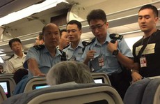 Gây rối trên máy bay, một phụ nữ Trung Quốc bị bắt