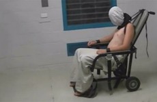 Úc rúng động vụ 'tra tấn' và biệt giam trẻ em