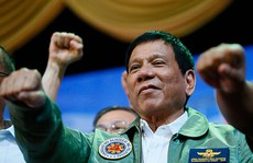Tổng thống Philippines văng tục với EU