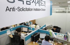 Hàn Quốc: Nạn nhân đầu tiên của luật chống tham nhũng khắc nghiệt
