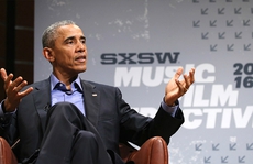 Obama: 'Chúng ta không thể sùng bái những chiếc điện thoại'