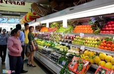 Người Việt nhắm mắt chi bạc triệu mua trái cây nhập