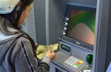Nhiều ATM chưa nâng hạn mức rút tiền